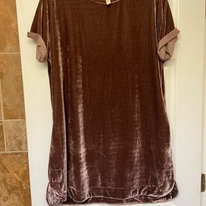 Womens rust colored velvet shirt dress. Size medium